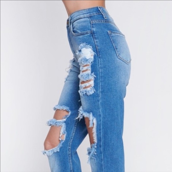NEW Made in USA
Distressed mom jean High waisted - Picture 5 of 6